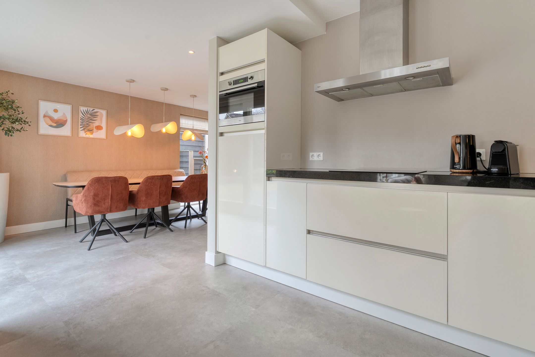 Photo 12 of Havezatestraat 37