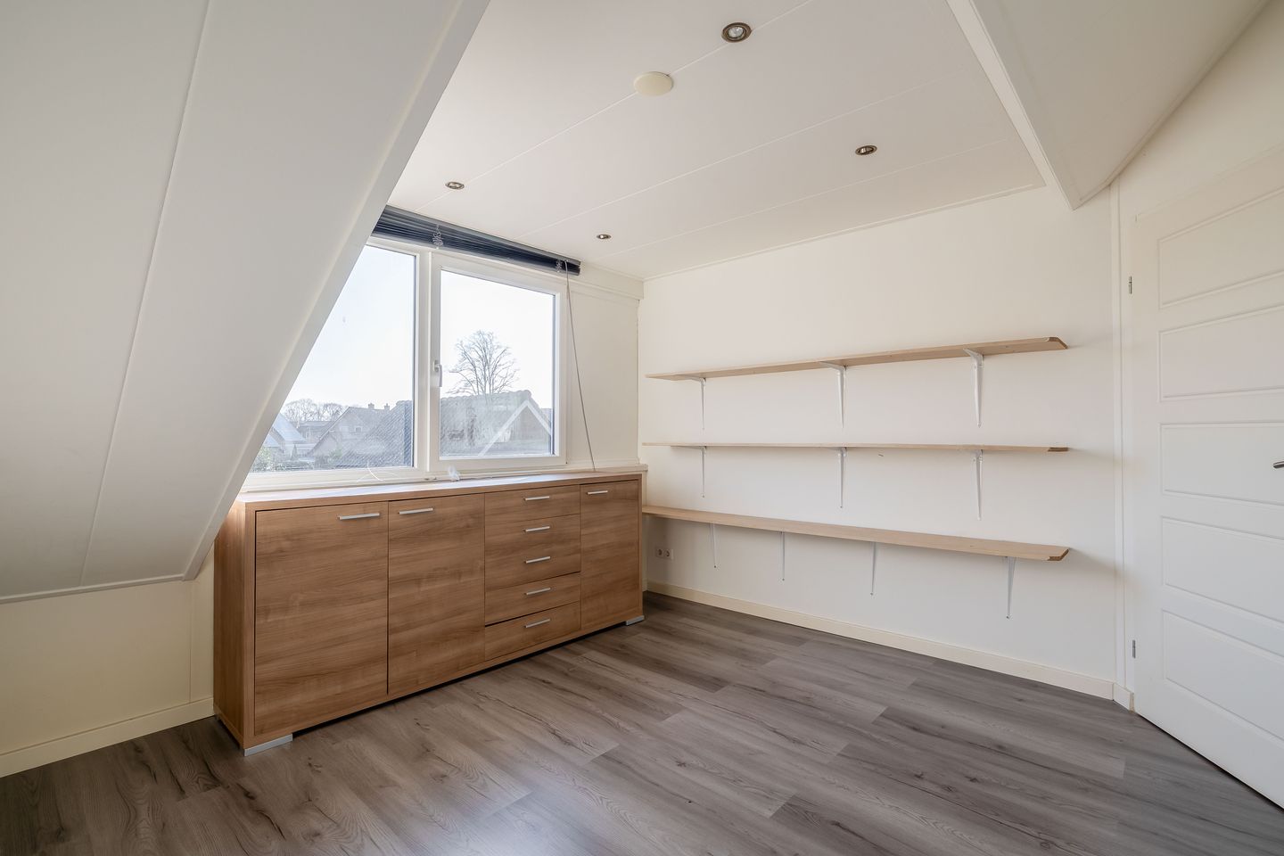 Foto 29 van Dennenlaan 17