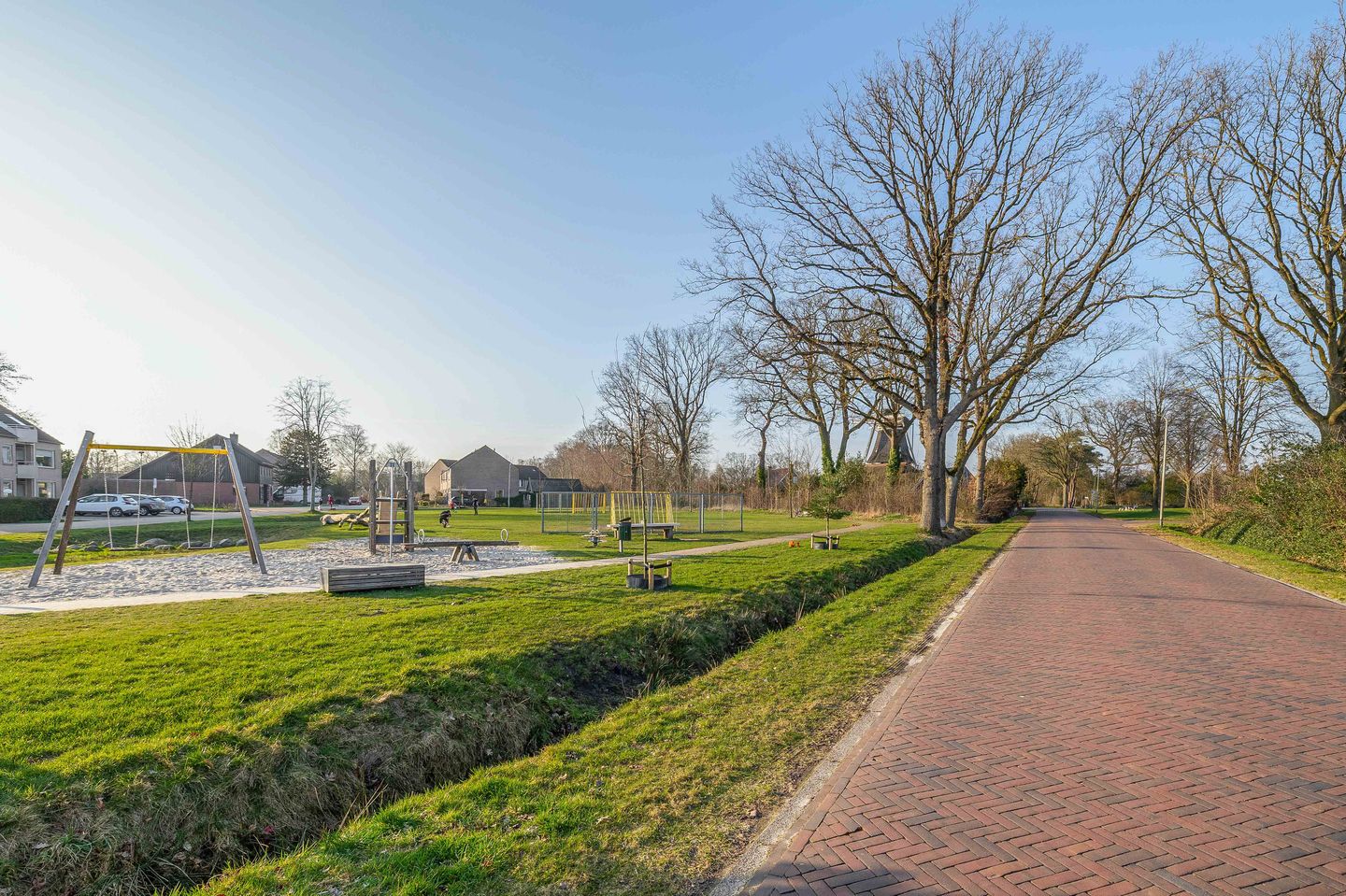 Foto 44 van Dennenlaan 17