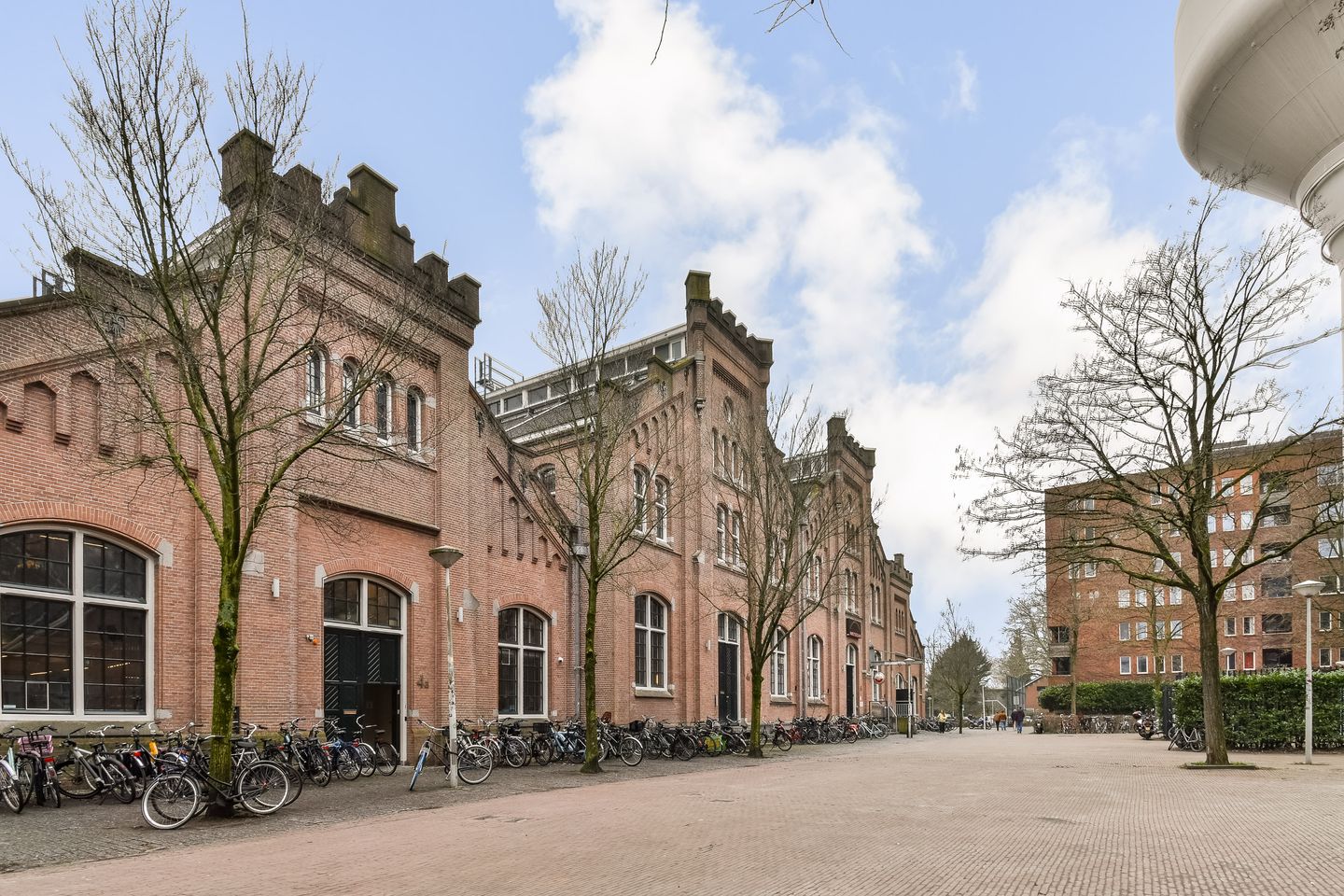 Foto 29 van Joan Melchior Kemperstraat 113-1