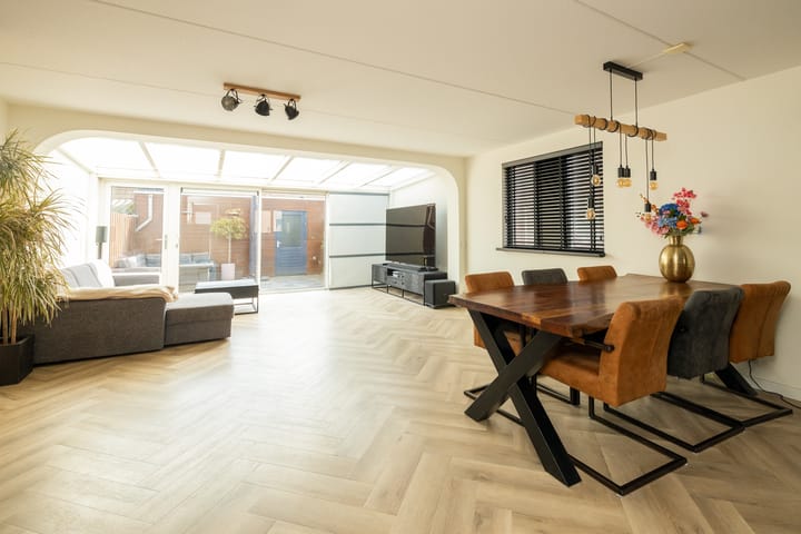 Foto 2 van Mosveen 8