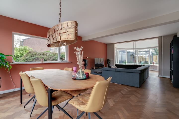 Photo 2 of Wilhelminalaan 10