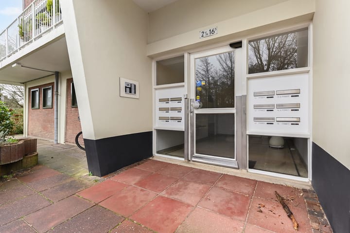 Photo 2 of Daal en Bergselaan 4