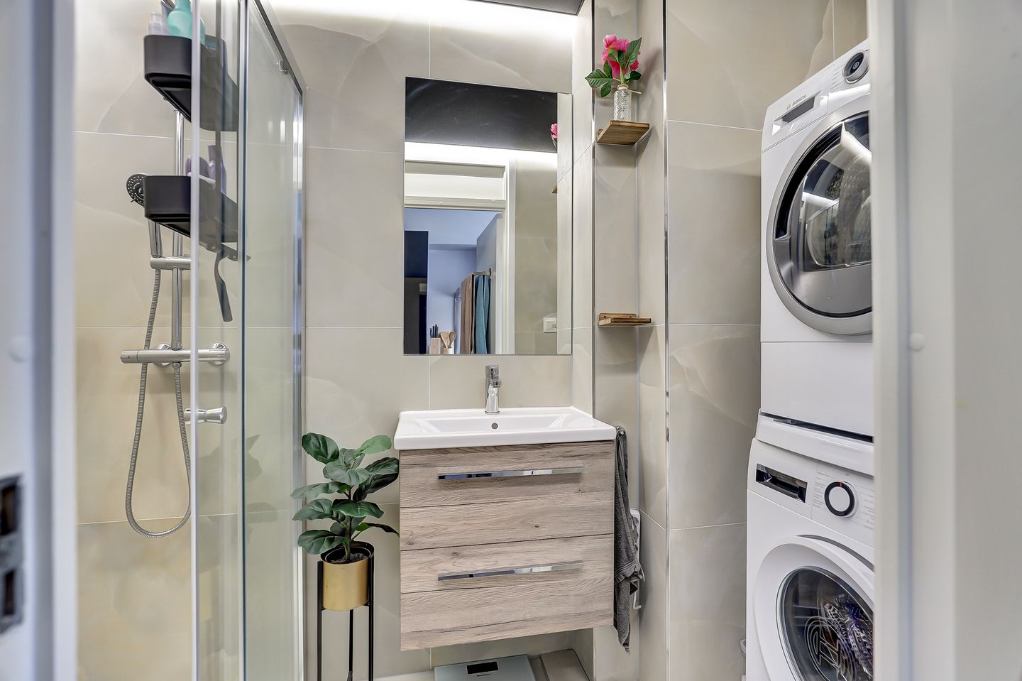 Photo 5 of Oegstgeesterweg 98