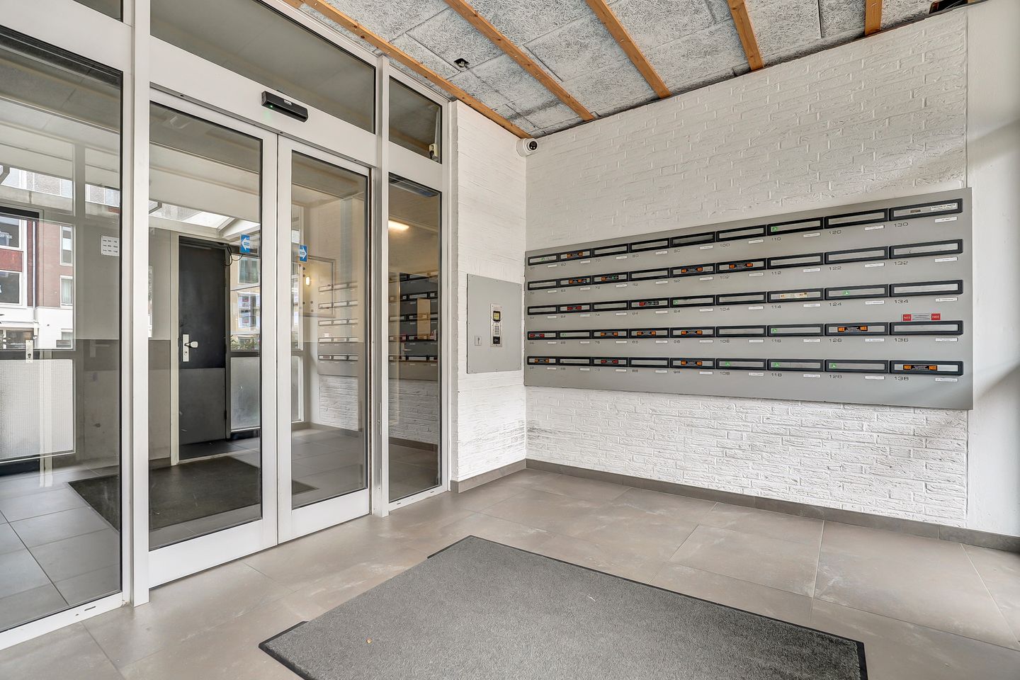 Photo 10 of Oegstgeesterweg 98