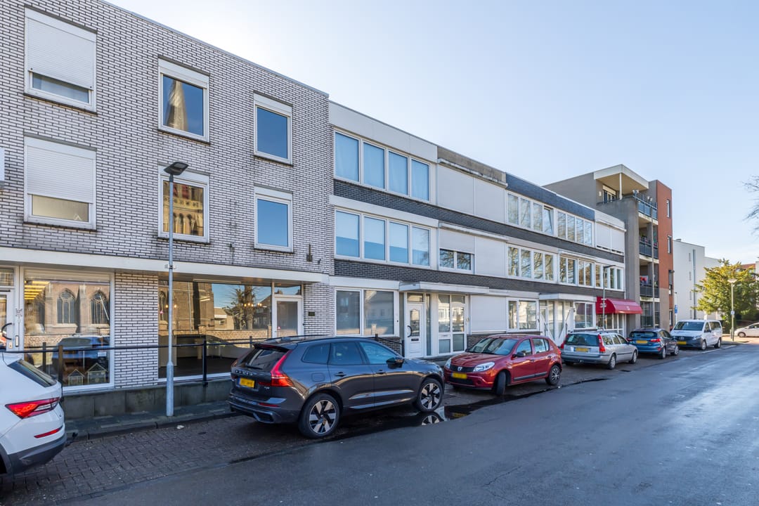 Photo 38 of Pastoor Scheepersstraat 12-A