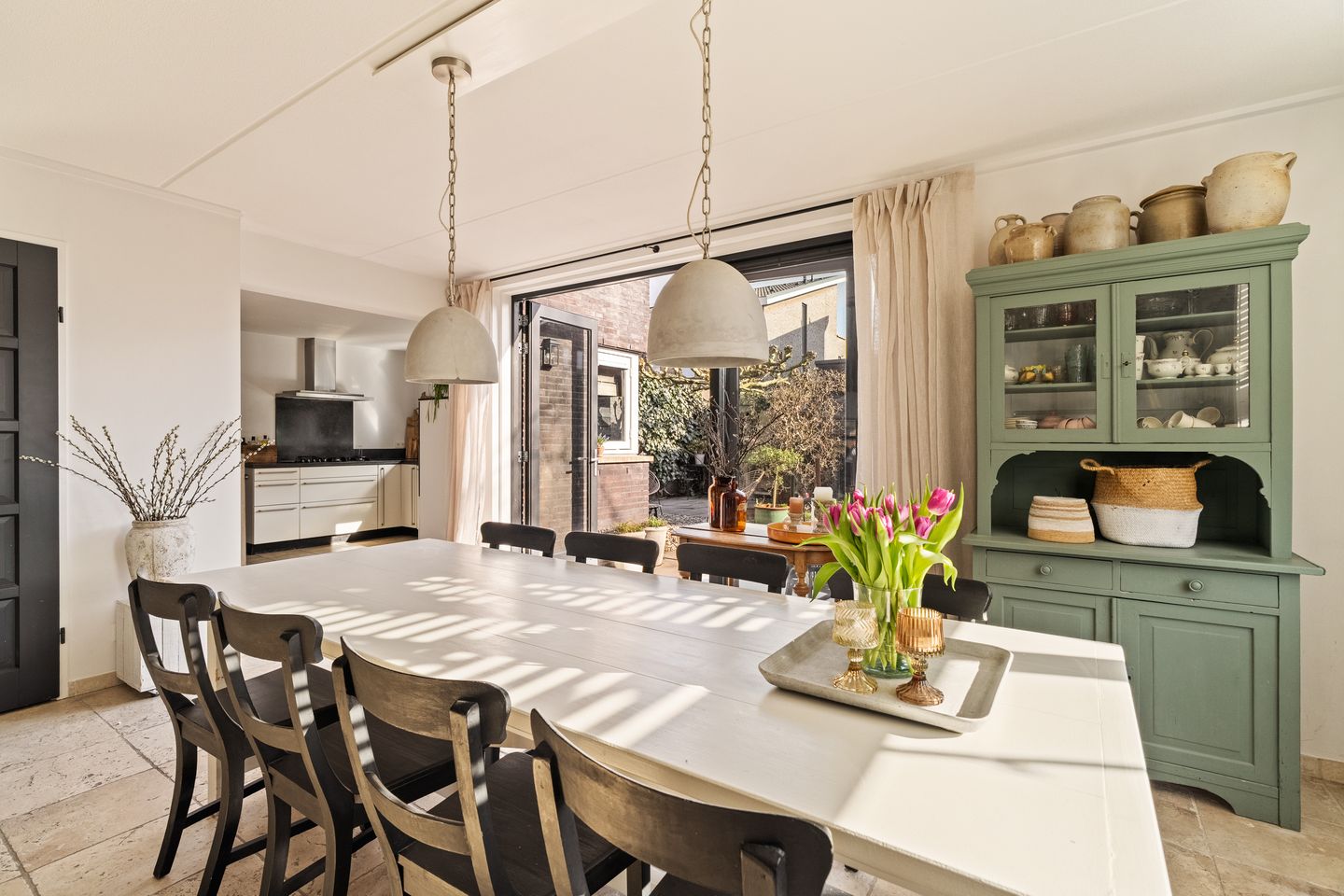 Photo 10 of Willem Barthoenstraat 20