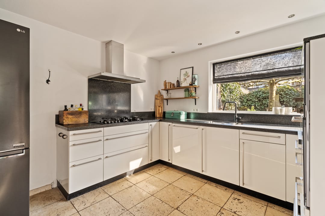 Photo 17 of Willem Barthoenstraat 20