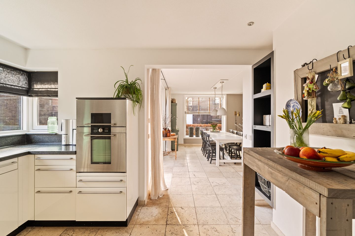 Photo 19 of Willem Barthoenstraat 20