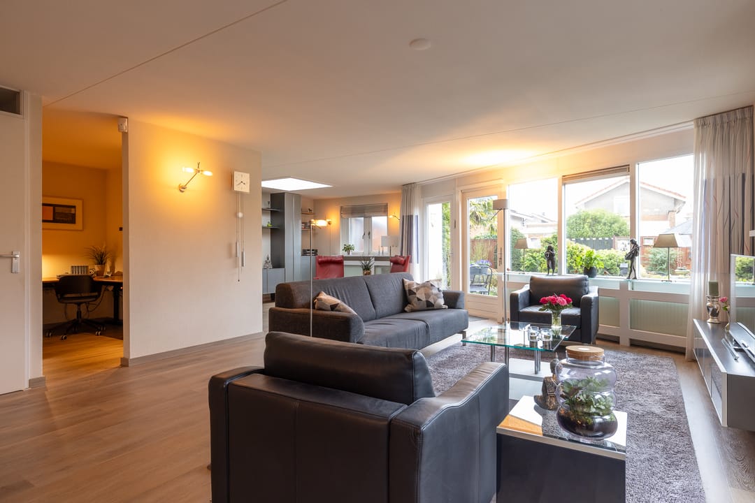 Photo 8 of Lelyweg 3