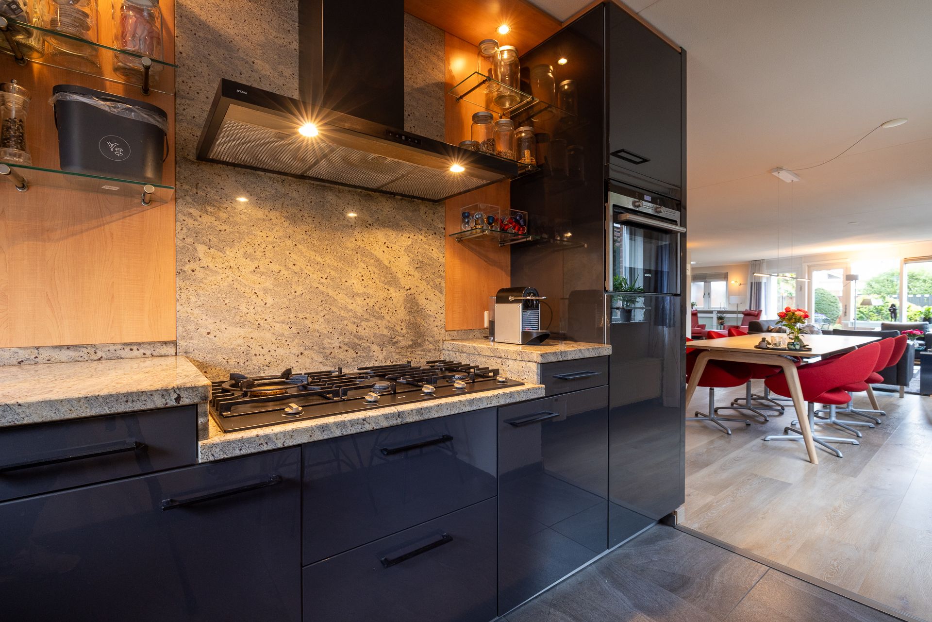 Photo 15 of Lelyweg 3