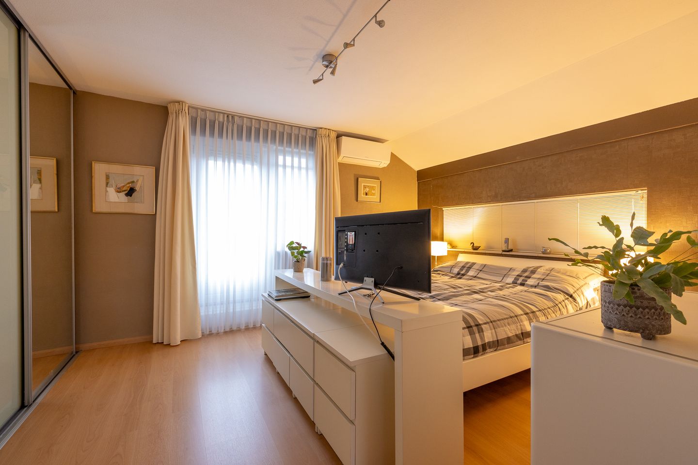 Photo 20 of Lelyweg 3