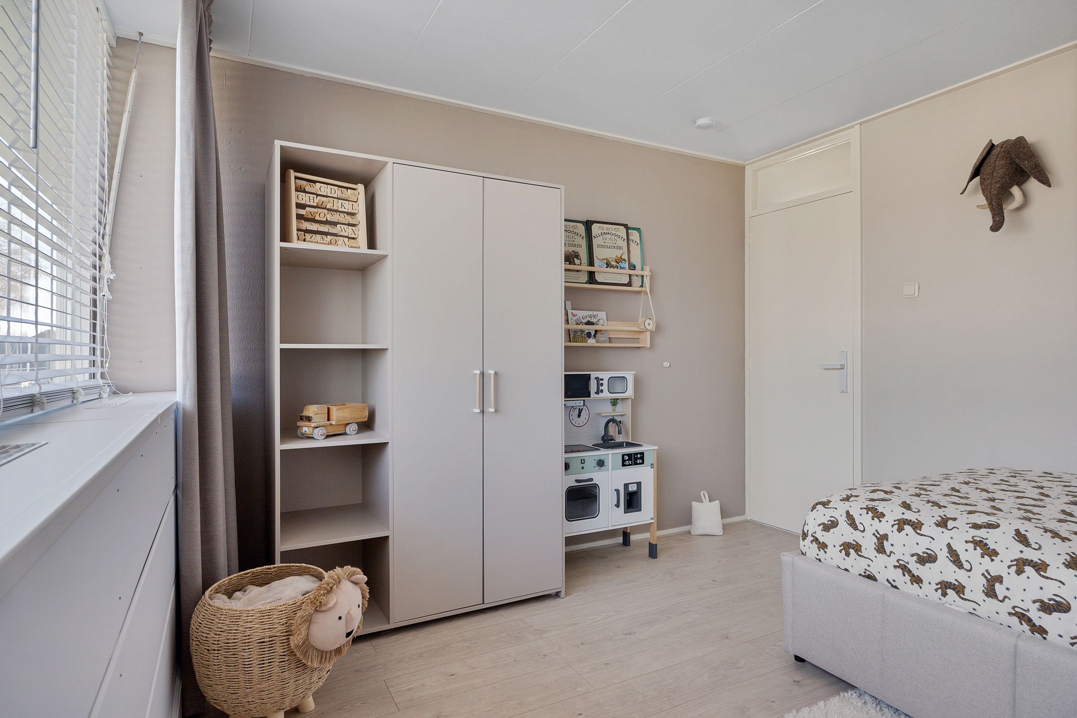 Foto 21 van Voeghoutenstraat 76