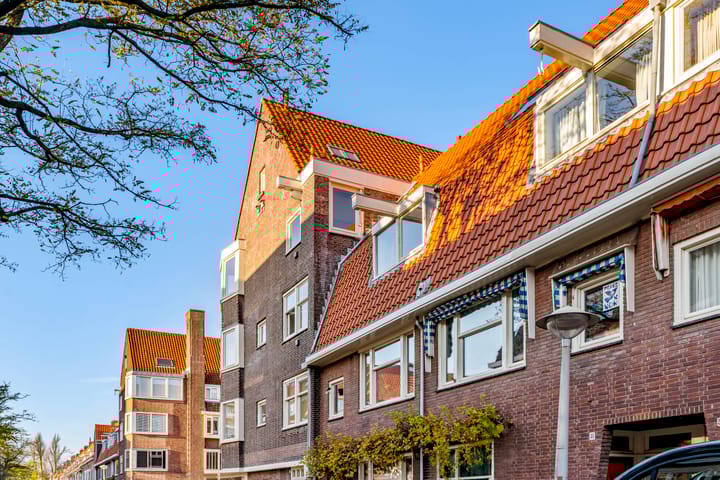 Photo 4 of Laplacestraat 47-3A