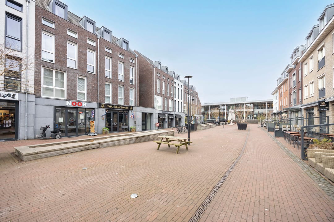 Foto 28 van Lindeplein 24