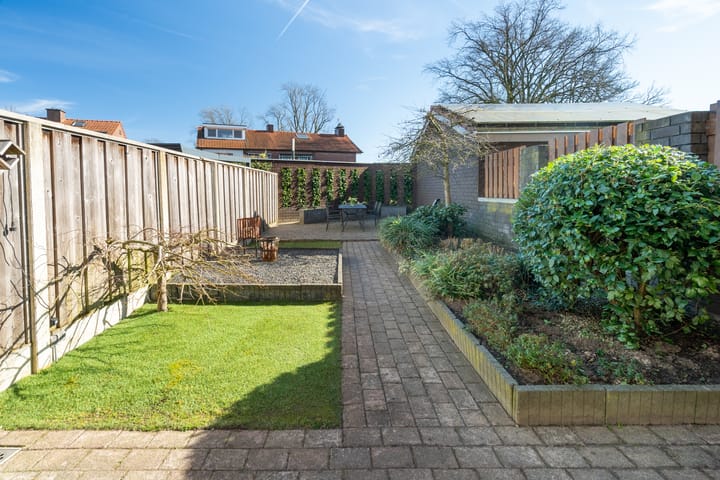 Photo 2 of Lijsterbesstraat 4