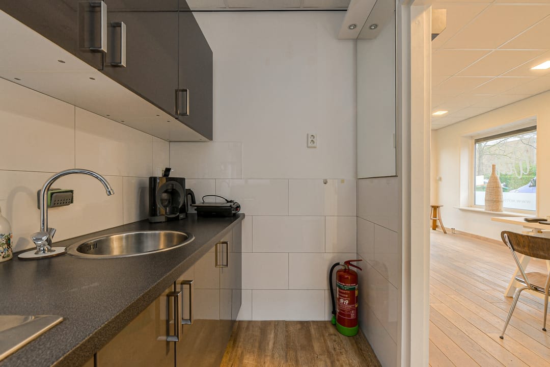 Foto 13 van Mathenessestraat 73