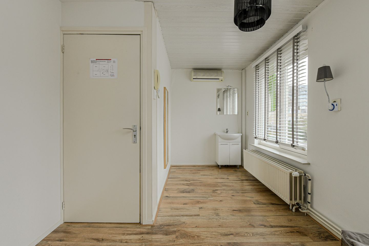 Foto 25 van Mathenessestraat 73