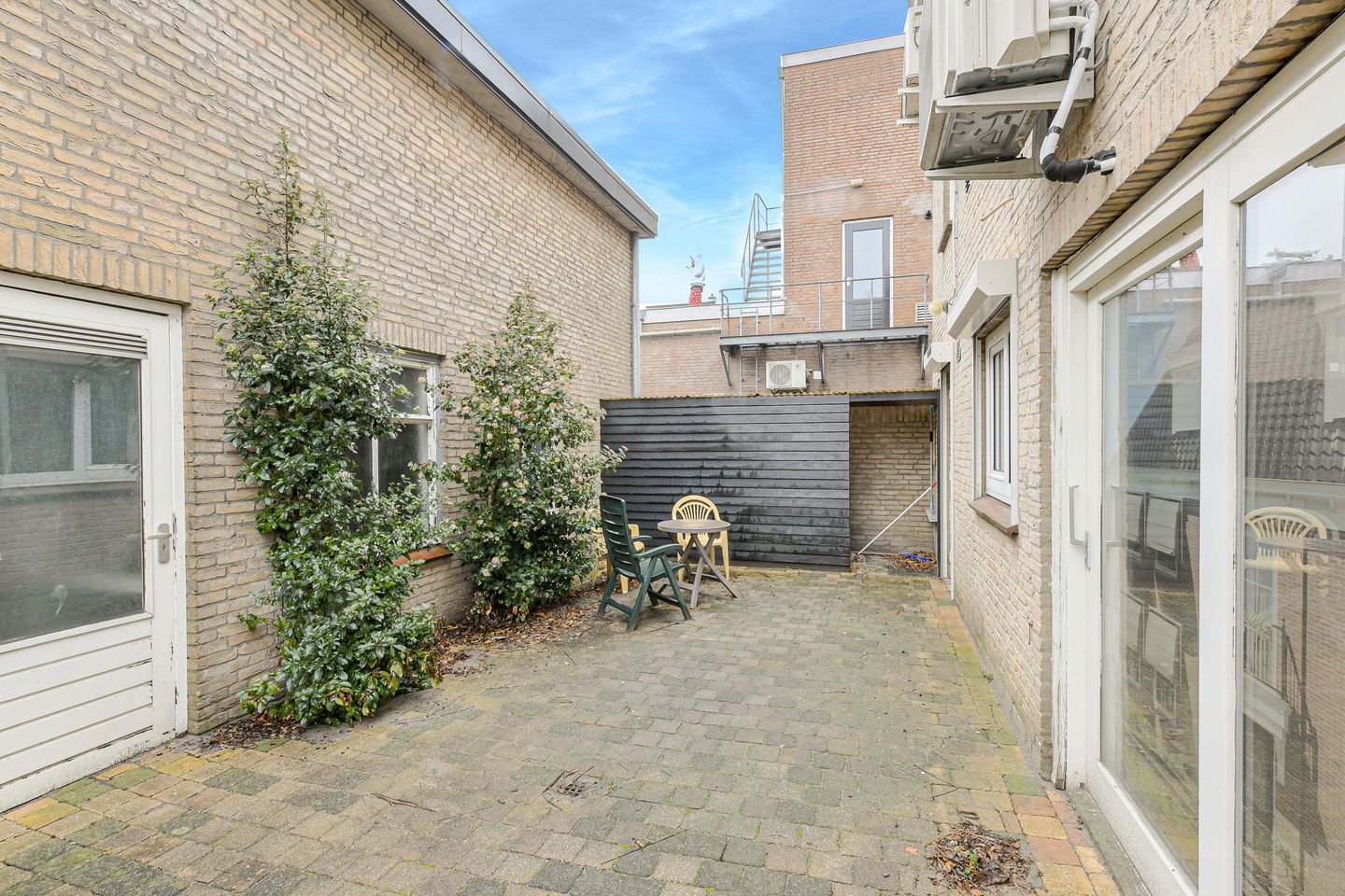 Foto 44 van Mathenessestraat 73