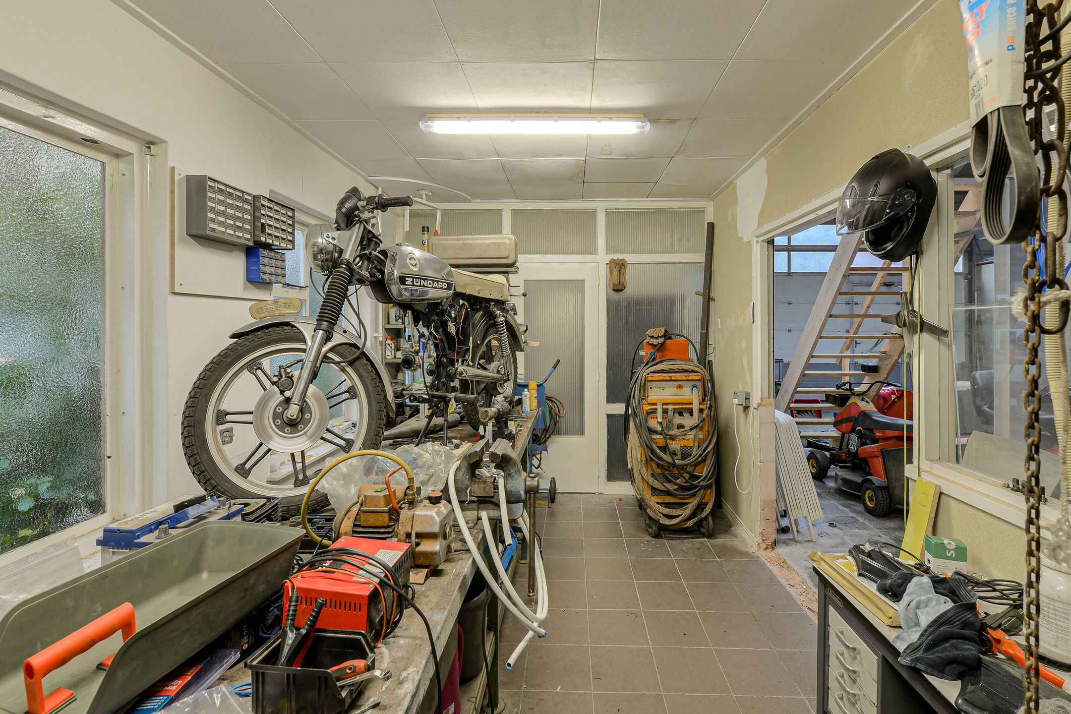 Foto 60 van Mathenessestraat 73