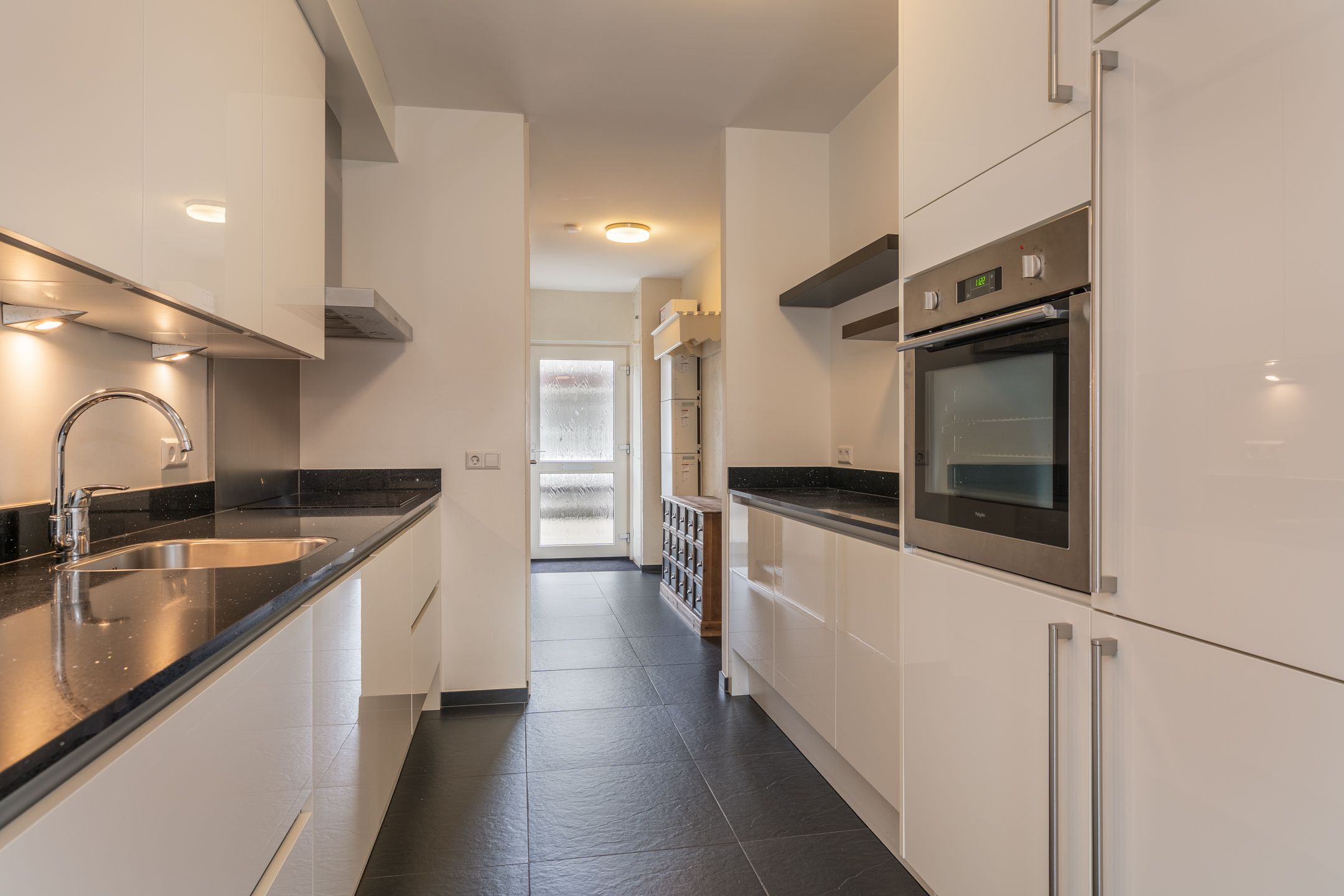 Foto 12 van Koningin Emmastraat 18