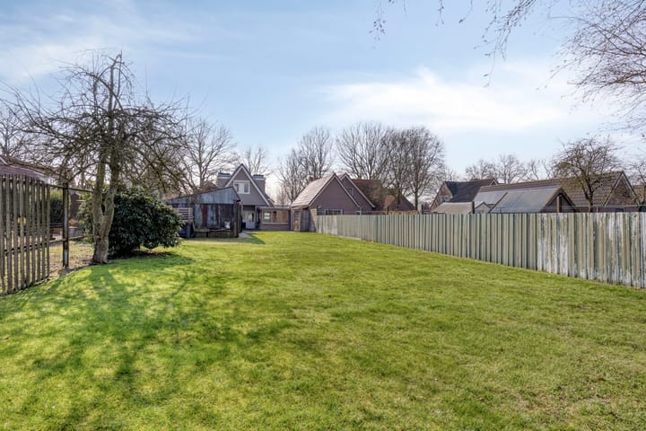 Foto 2 van Rechtuit 27