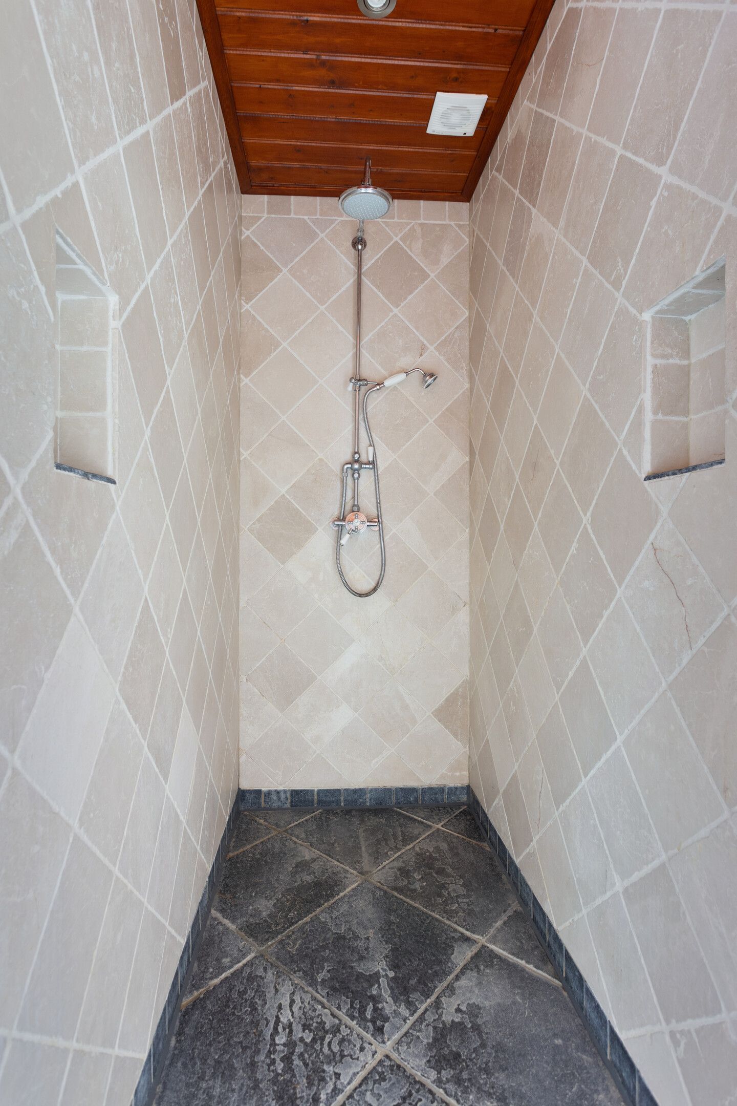 Foto 29 van Baselaarstraat 6