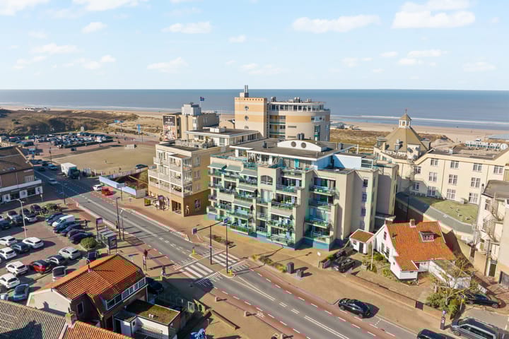 Parallel Boulevard 25 A