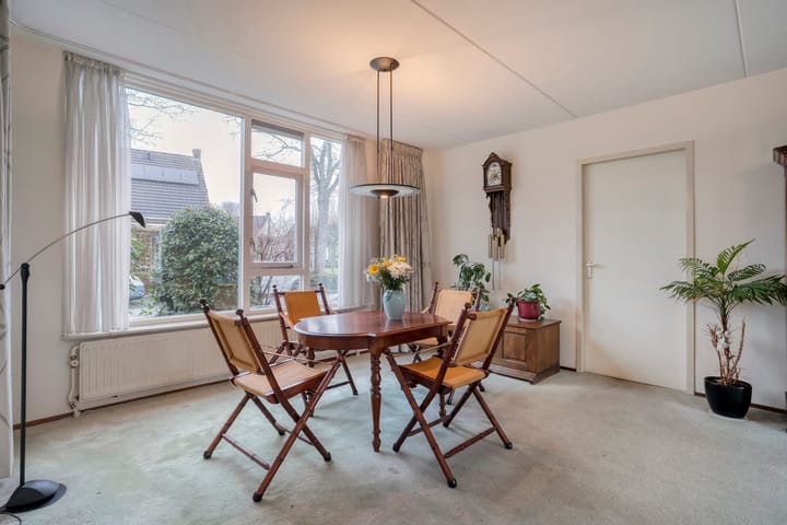 Tussenwoning te koop: Otto Smikstraat 6, Zwolle