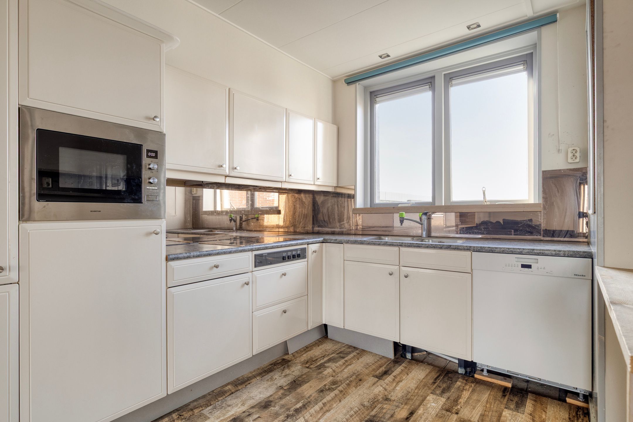 Photo 9 of Torenstraat 3