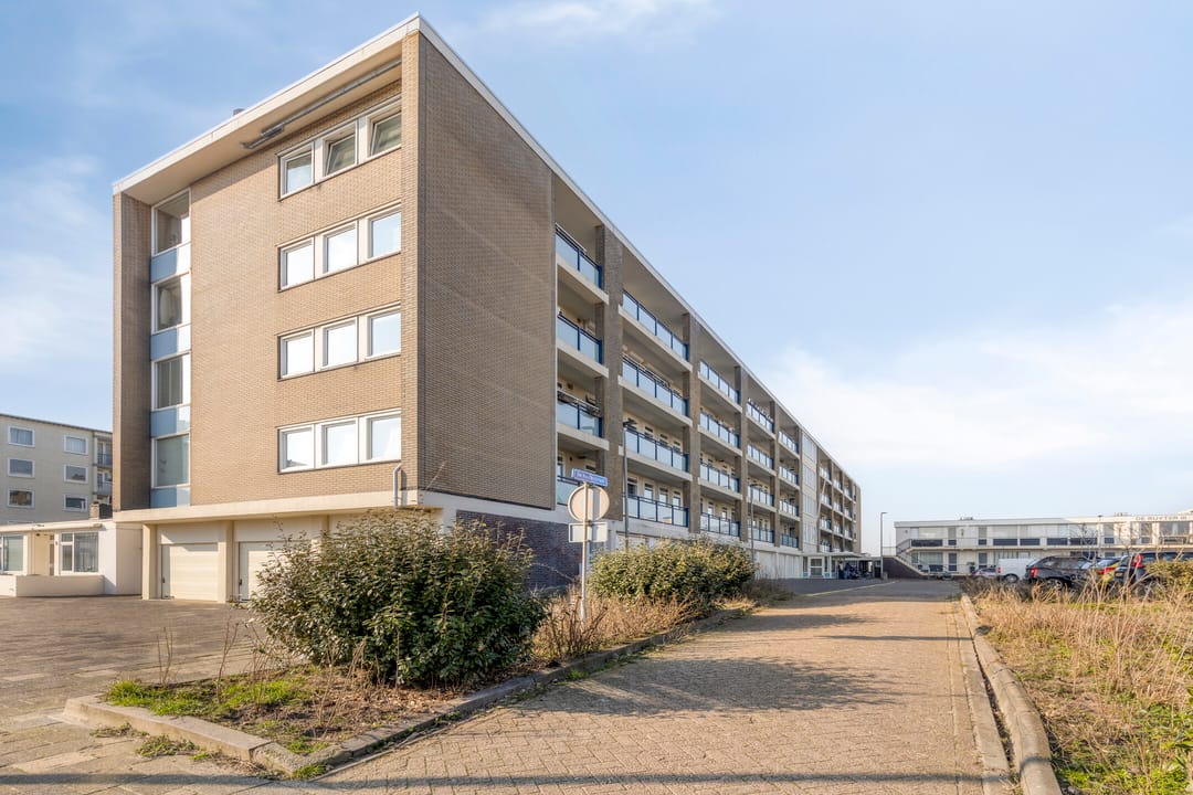 Photo 2 of de Ruyterstraat 74