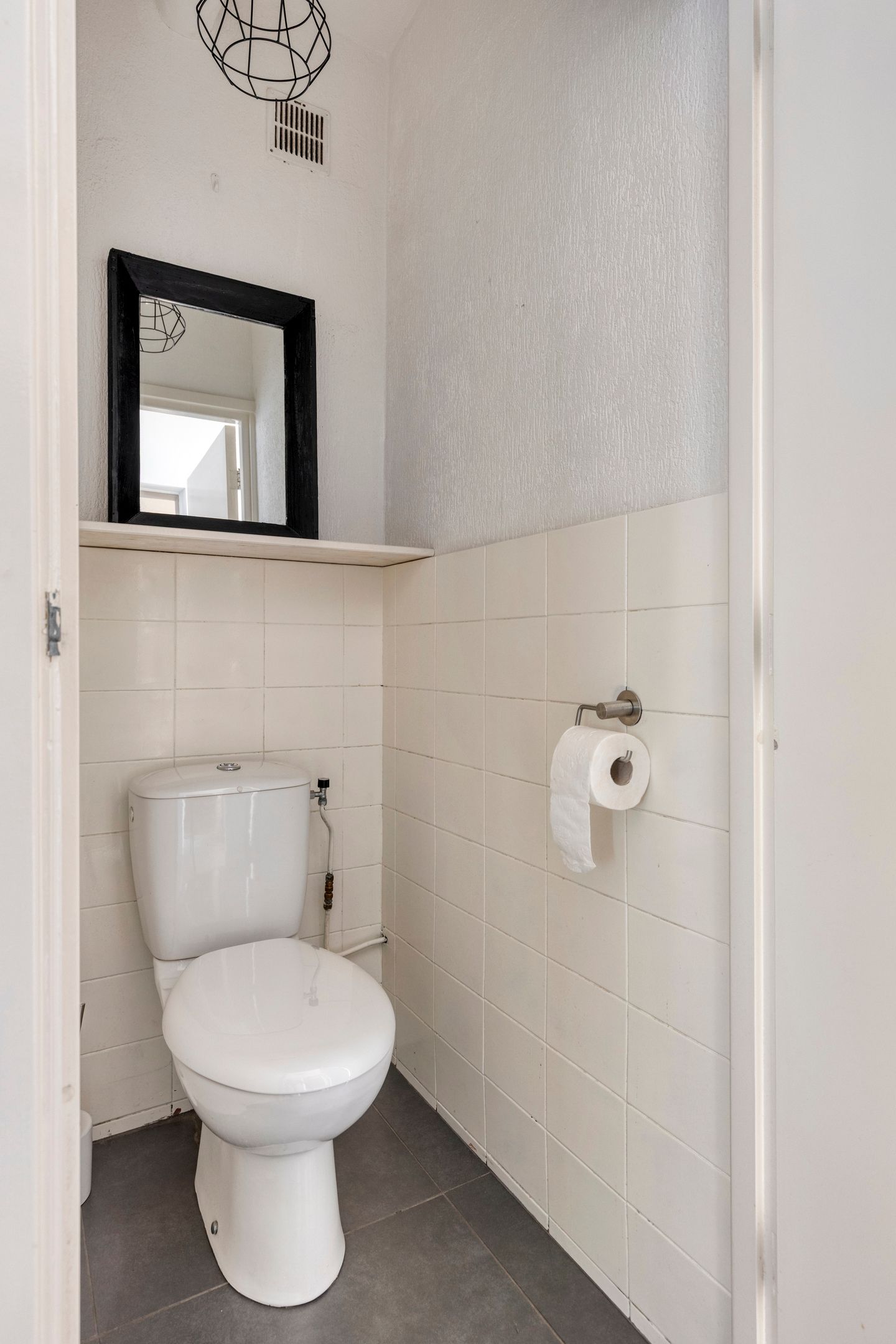 Photo 9 of de Ruyterstraat 74