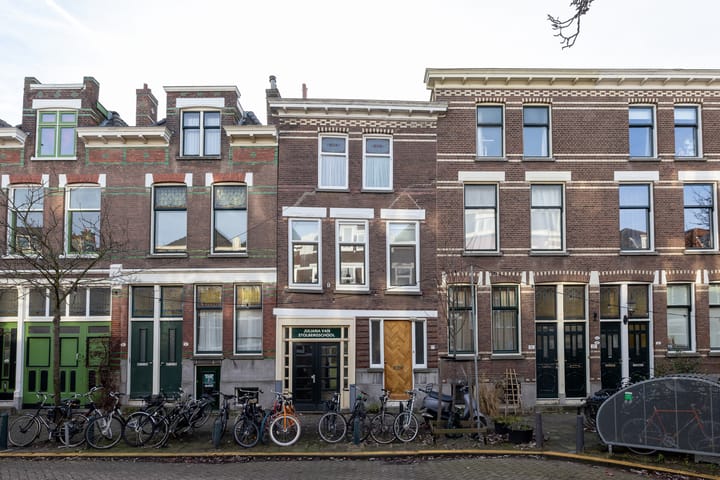 Van den Hoonaardstraat 17