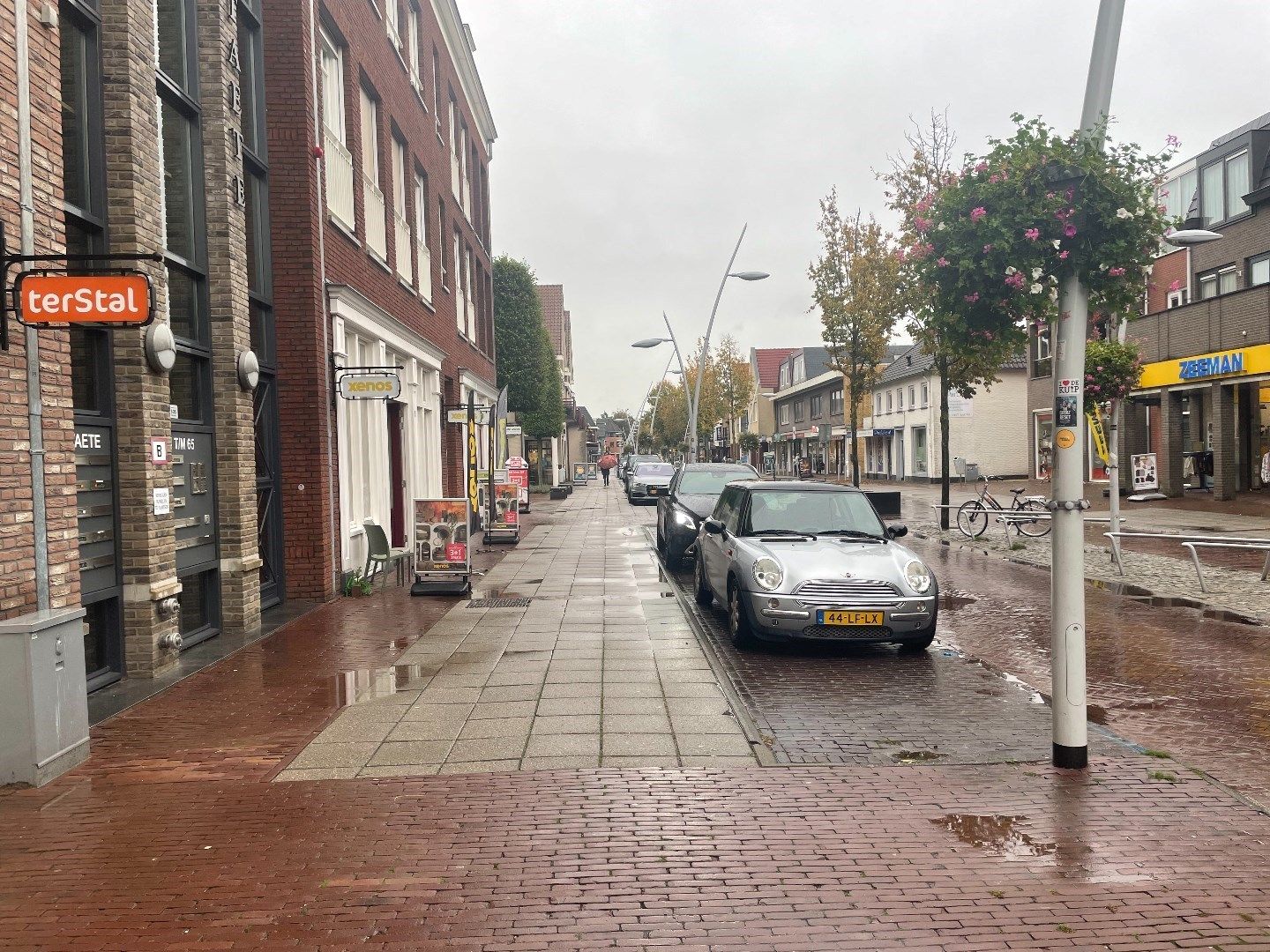 View photo 3 of Sniederslaan 4