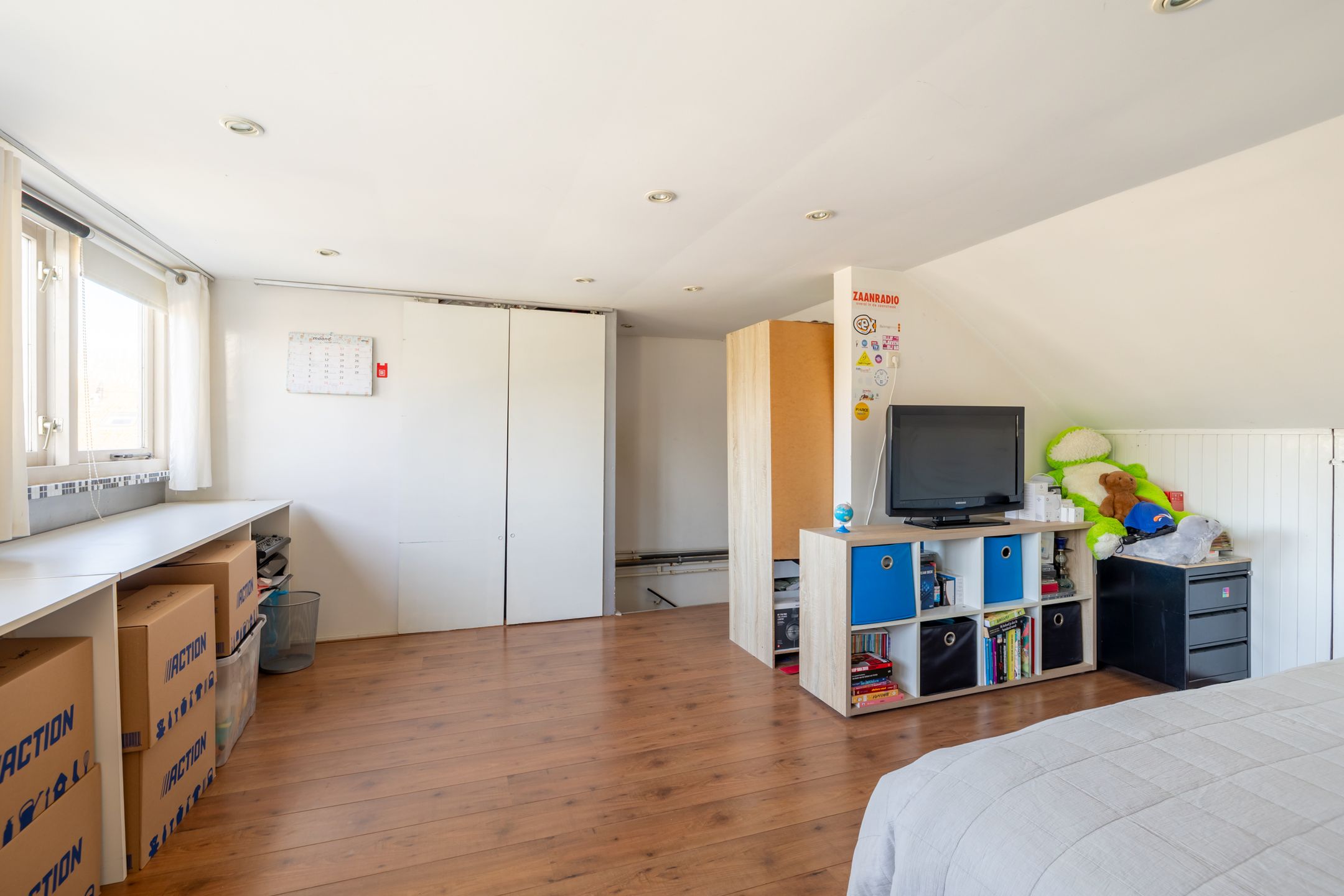 Spacious Family Home in Zaandam with Garden and Serre — 31