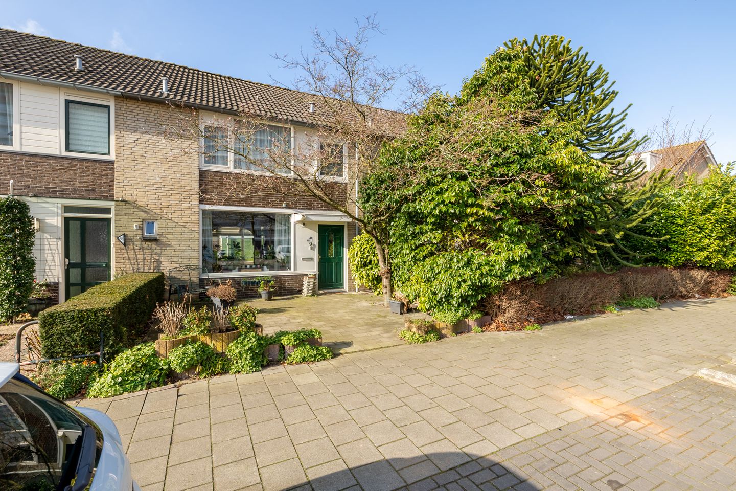 Spacious Family Home in Zaandam with Garden and Serre — 38