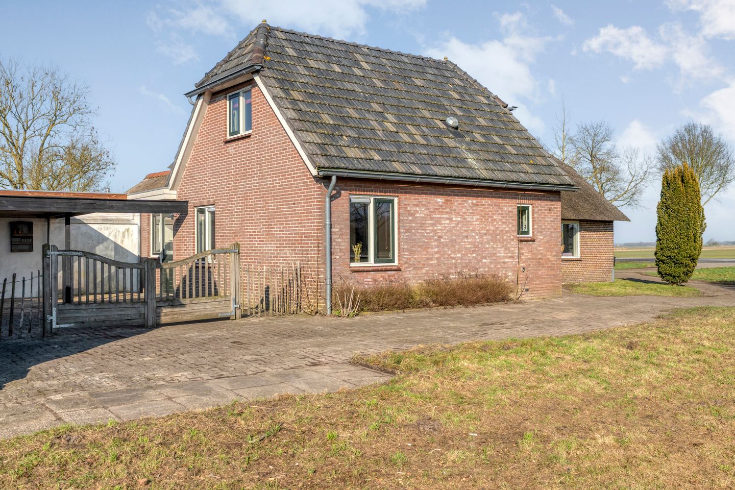 Rural Semi-Detached Home with Extensive Garden Near Zwolle — 39
