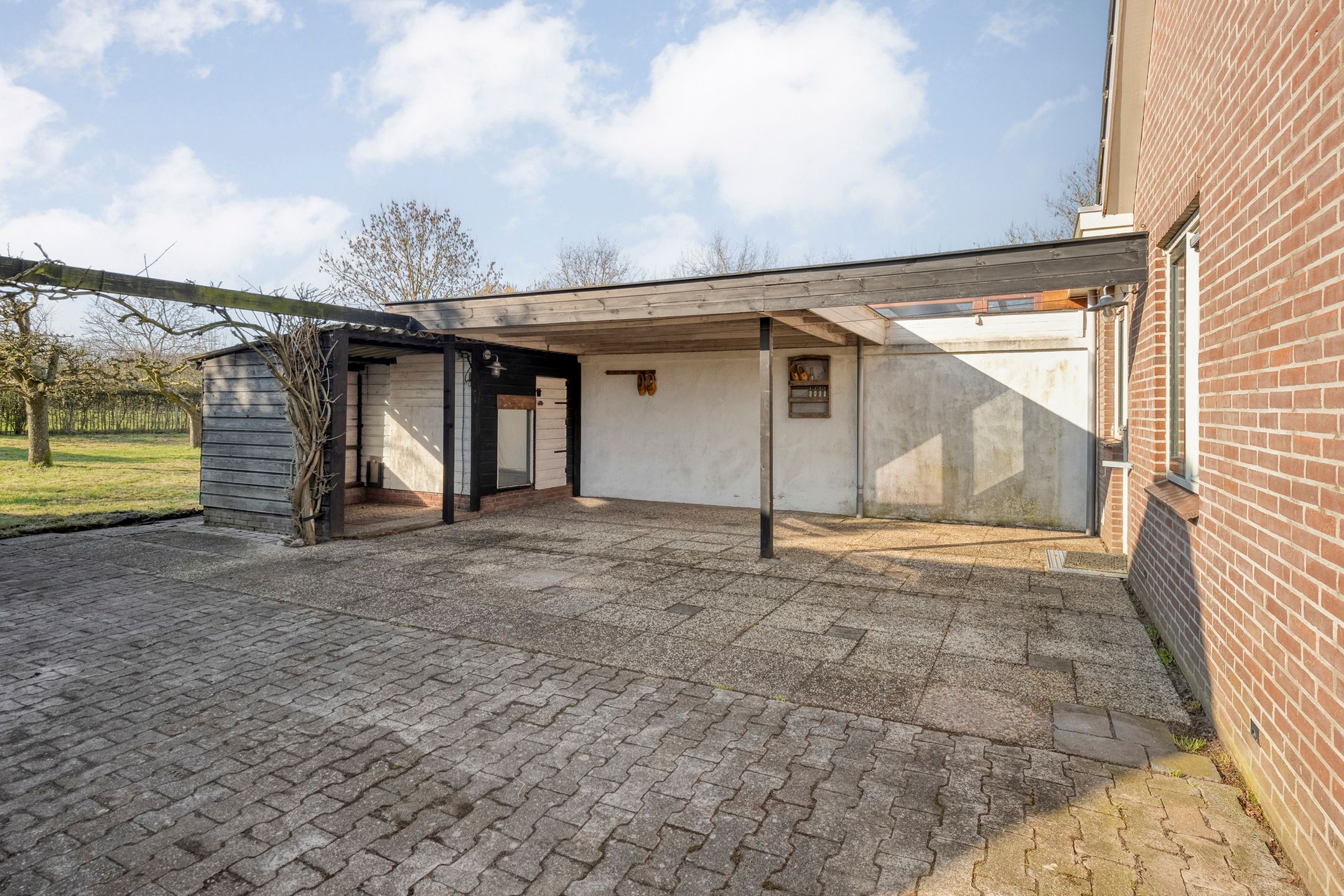 Rural Semi-Detached Home with Extensive Garden Near Zwolle — 41