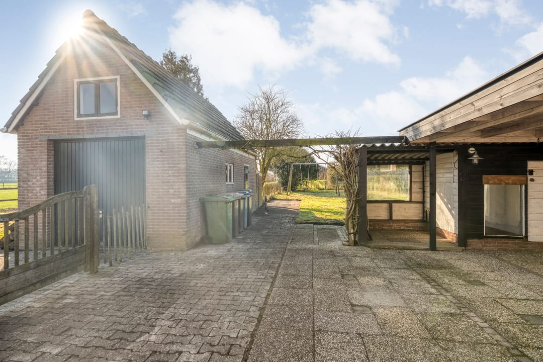 Rural Semi-Detached Home with Extensive Garden Near Zwolle — 42
