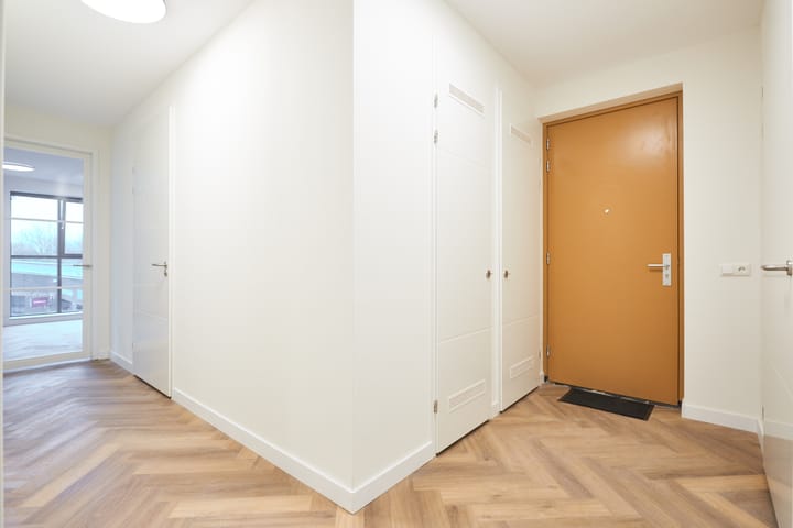 Photo 4 of Huidenclubplein 108