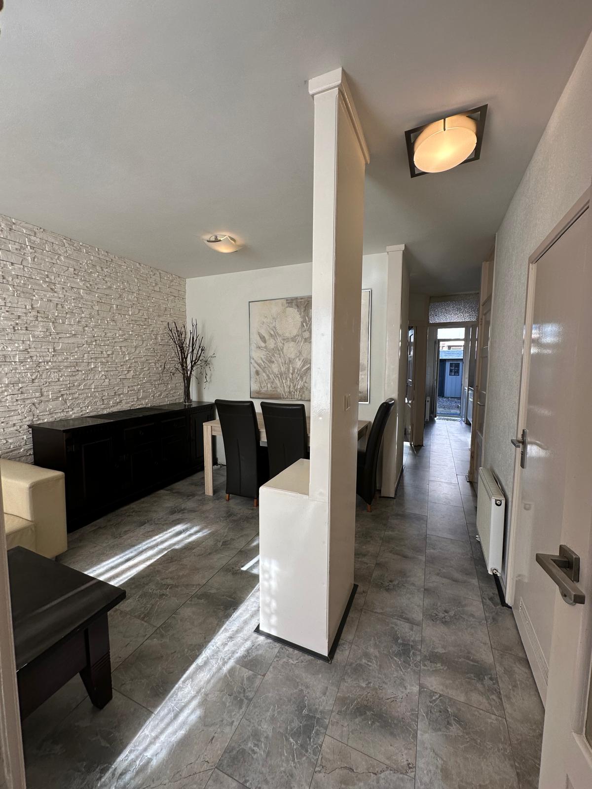 Photo 10 of Flakkeesestraat 95-C