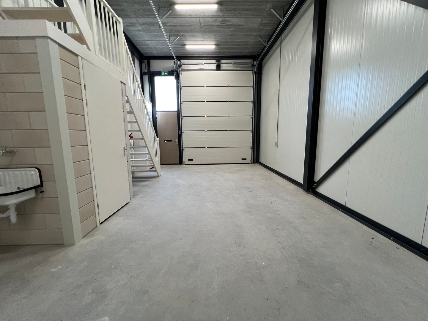 View photo 5 of Reedijk 8-F19