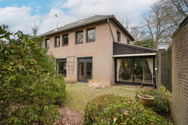 Photo 3 of Bleijendaalseweg 9