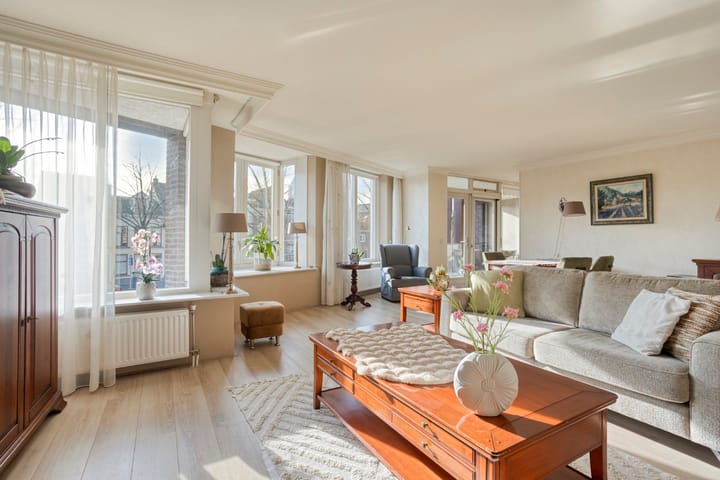 Photo 2 of Burgwal 20-I