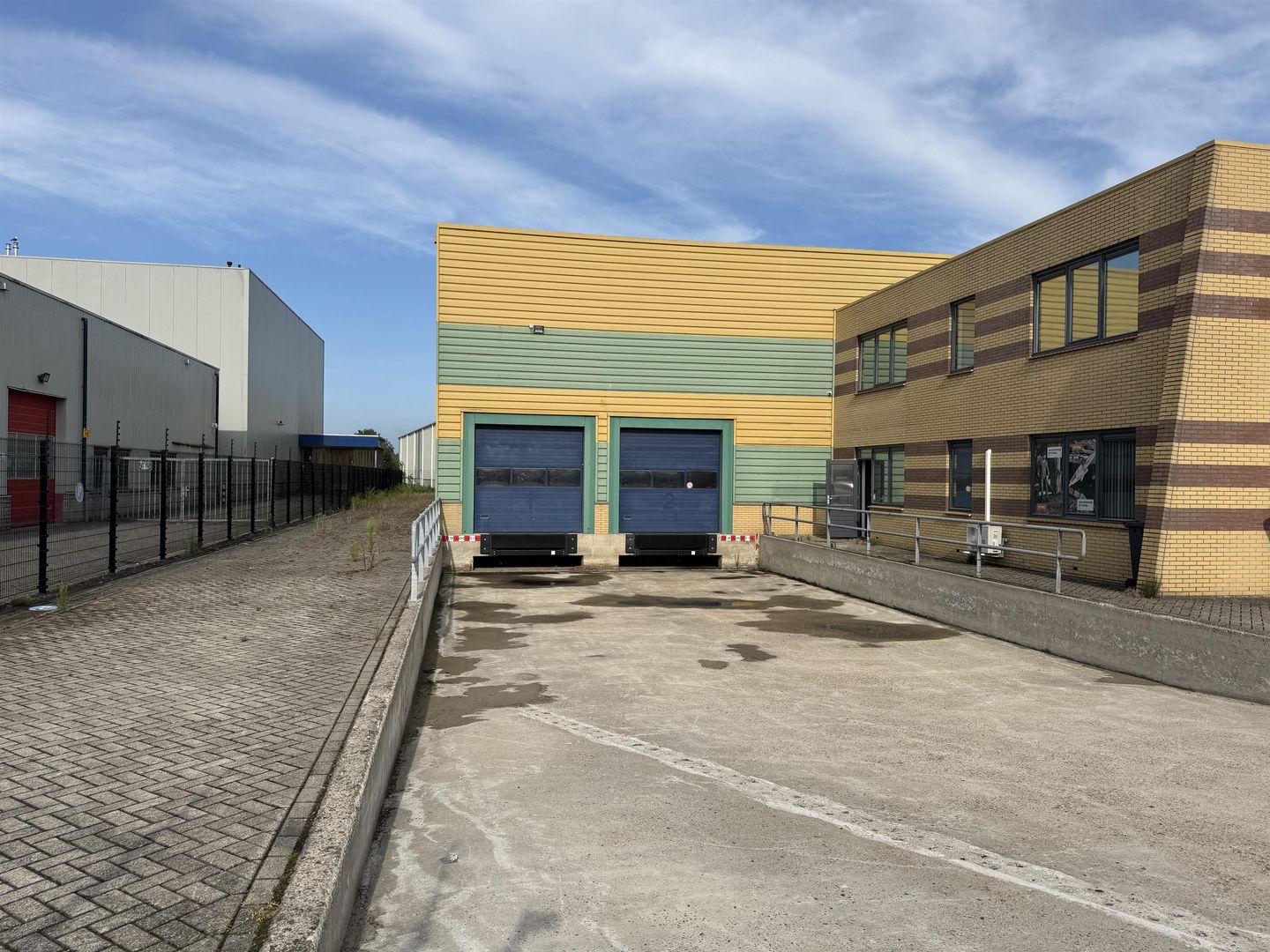 View photo 2 of Morsestraat 39