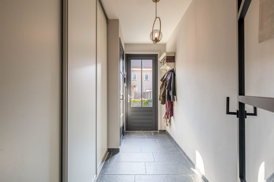 Photo 8 of Juliana van Stolberglaan 3