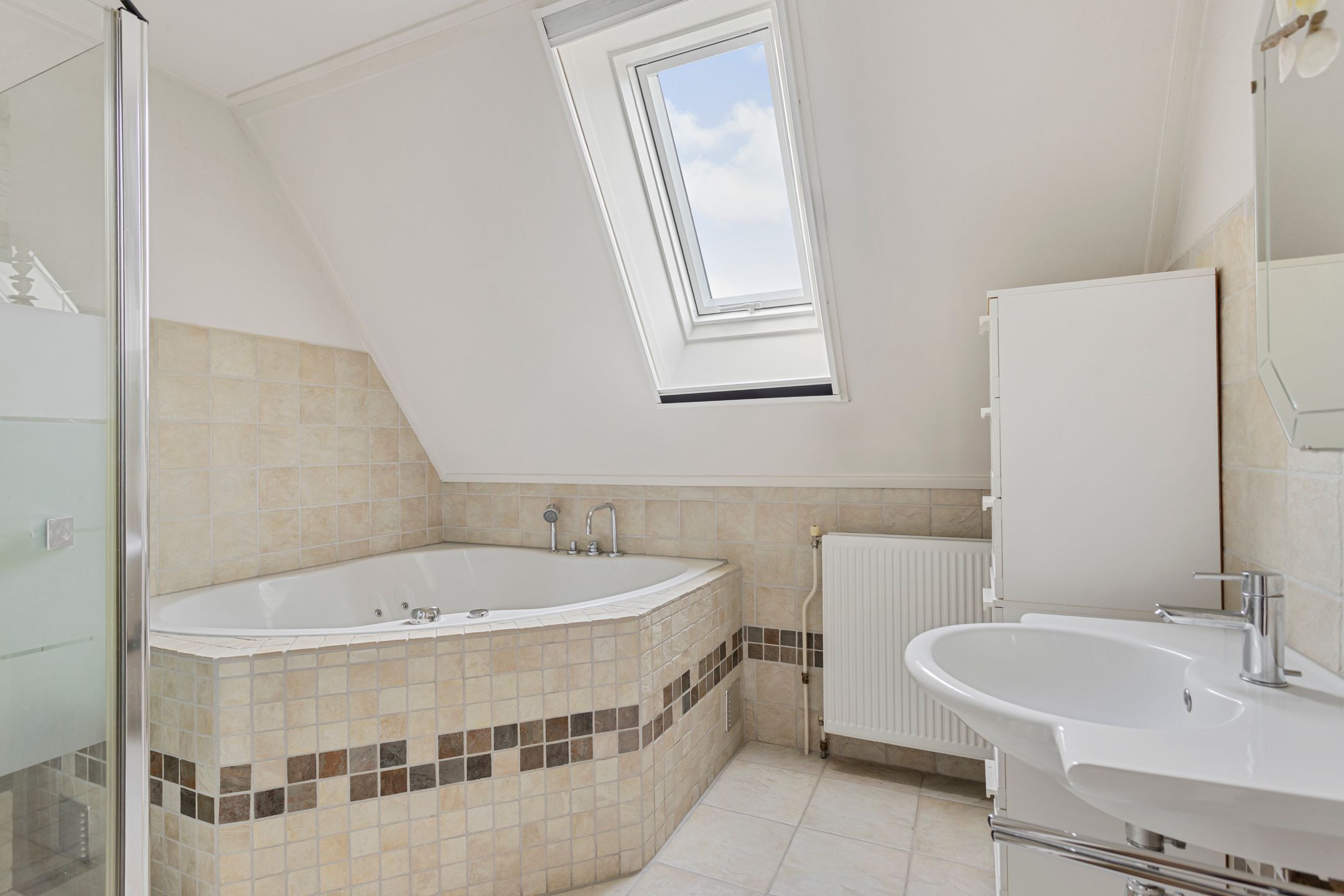 Photo 30 of St. Bernardusstraat 9