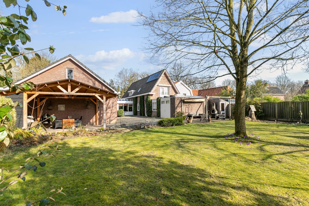 Photo 37 of St. Bernardusstraat 9