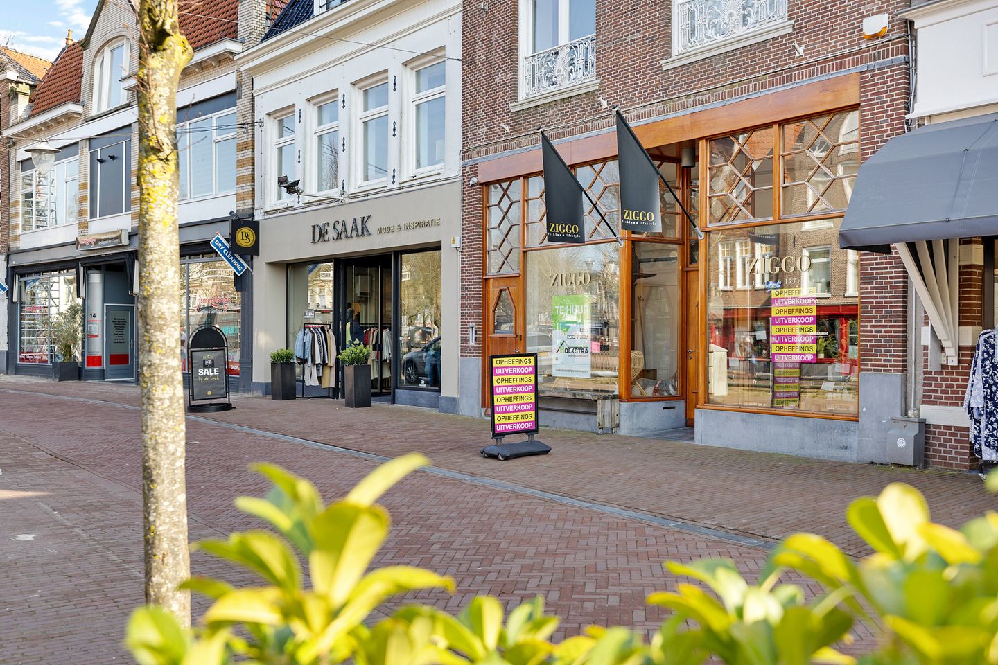 View photo 1 of Grootzand 18