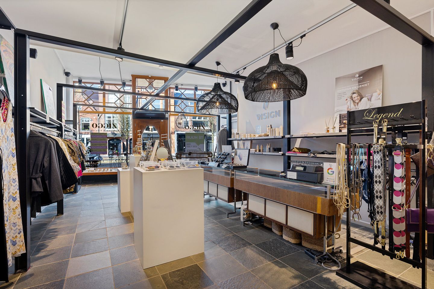 View photo 4 of Grootzand 18